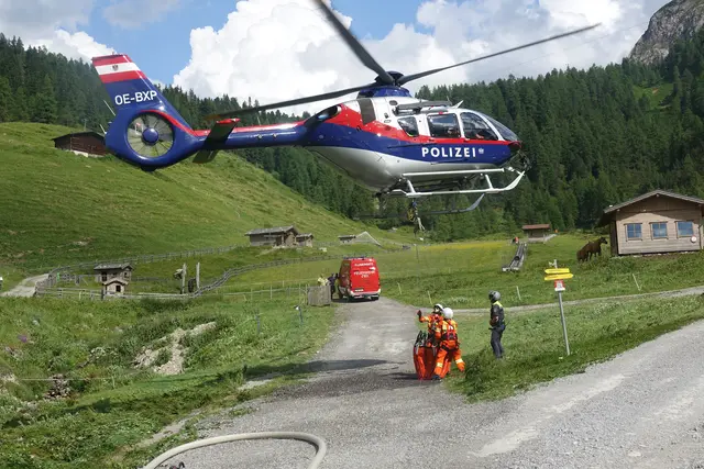 Tirols Einsatzkräfte wurden durch Unwetter, Muren, Überschwemmungen und Brandeinsätze in den letzten Stunden wieder gefordert. | Foto: zoom.tirol