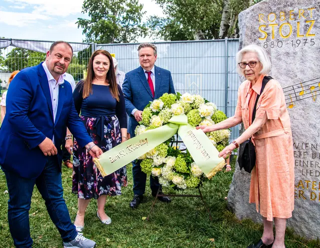 Bezirksvorsteher Alexander Nikolai, Praterverbands-Präsidentin Silvia Lang, Bürgermeister Michael Ludwig, Clarissa Henry-Stolz | Foto: Schusters Fotowelt