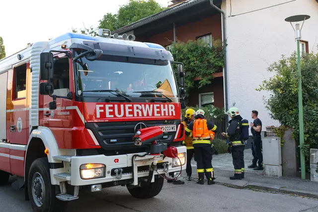 Kohlenmonoxid-Alarm im Wels-Pernau: Die Feuerwehr musste einschreiten, nachdem ein CO-Melder angeschlagen hatte. | Foto: laumat.at