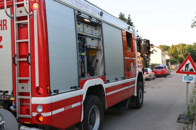 Kohlenmonoxid-Alarm im Wels-Pernau: Die Feuerwehr musste einschreiten, nachdem ein CO-Melder angeschlagen hatte. | Foto: laumat.at
