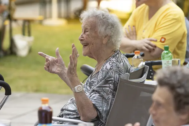 Bis 7. August werden auch heuer wieder in den schattigen Gärten der Häuser Klänge unterschiedlicher Genres erklingen. | Foto: Christian Fischer / Häuser zum Leben