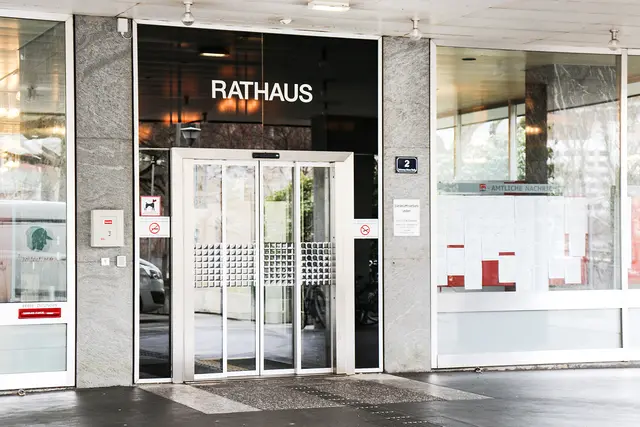 Selten beschweren sich die Leobener Bürgerinnen und Bürger nach dem Besuch des Bürgerservice, wenn man den Google-Renzensionen trauen kann: Mit 4,8 Punkten ist das Amt eines der beliebtesten im Vergleich. | Foto: leopress