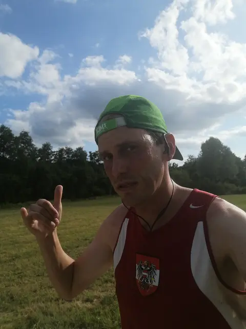 Extremsportler Rainer Predl aus Lassee trotzt der Hitze und überzeugt beim Formtest für den Südpol-Ultramarathon. | Foto: Rainer Predl