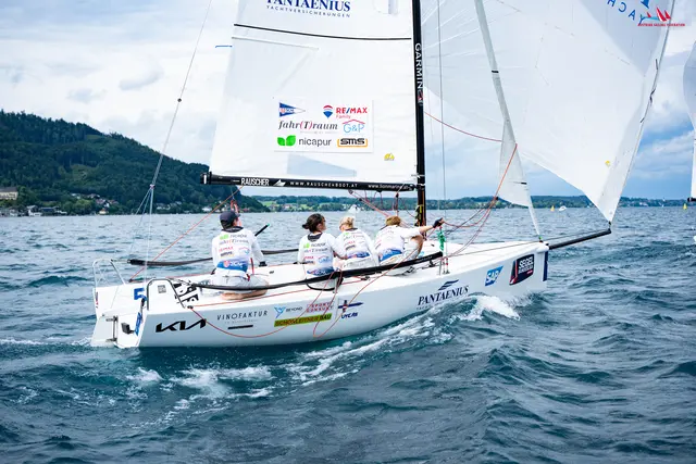Der Segelclub Mattsee, mit Steuermann Stefan Scharnagl, Angelika Stenico, Lisa-Maria Bonomo und Gabriel Strohbichler, kam mit den Bedingungen am besten zurecht. | Foto: sbl_aut