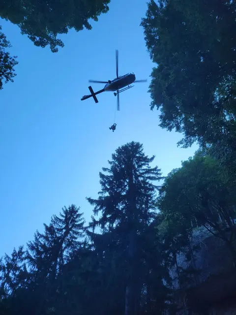 Der 67-Jährige wurde von der Polizei mittels Hubschrauber und Tau geborgen. | Foto: privat