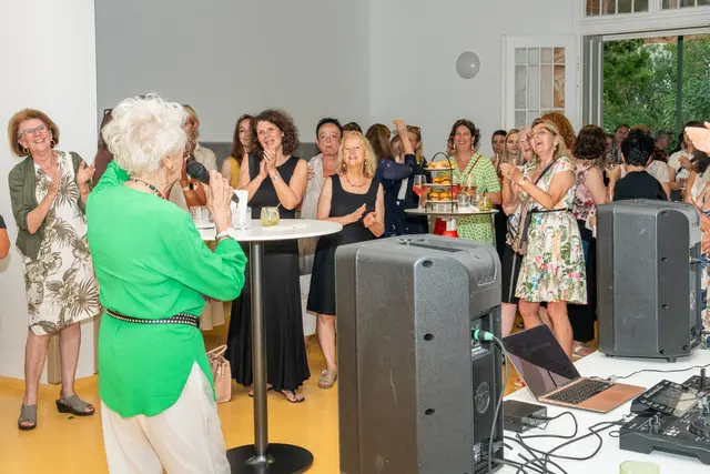 Bei "Griechischer Wein" sangen alle anwesenden Gäste kräftig mit. | Foto: Valentina Marinelic/MeinBezirk