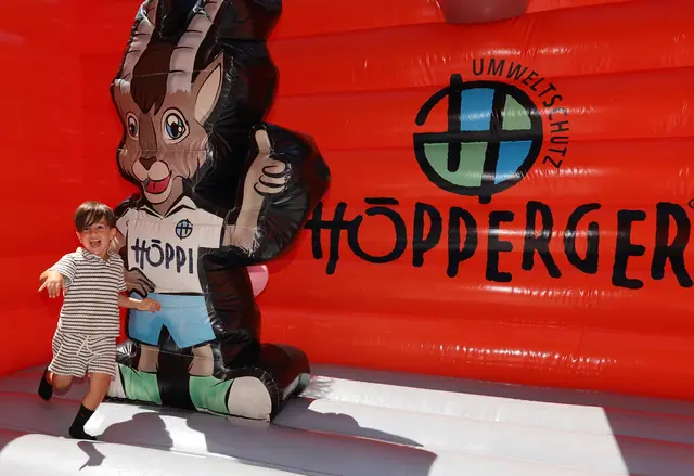 Die Höpperger Hüpfburgen sorgten für viel Spaß beim Familienfest.  | Foto: Höpperger Umweltschutz