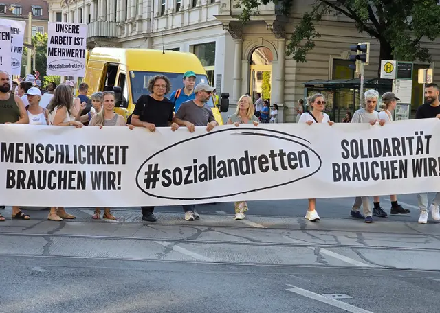 Demonstration, soziallandretten, Graz