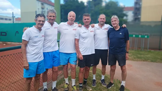 Das erfolgreiche Herren-Tennis-Team aus Neumarkt am Wallersee. Von links: Lienbacher, Freudenstein, Wolfgang Kunstmann, Turaljic, Woisetschläger und Weiss. | Foto: Wolfgang Kunstmann
