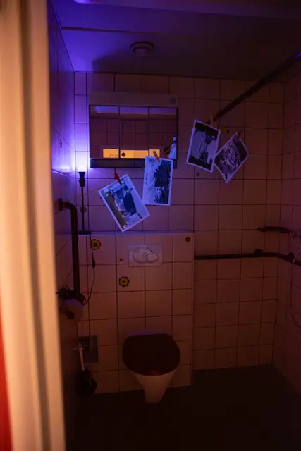 Das Spiel soll dazu dienen, vor allem jüngeren Pflegekräften ein Gespür für die Lebenswelt der älteren Menschen zu vermitteln.  | Foto: Stadt Salzburg