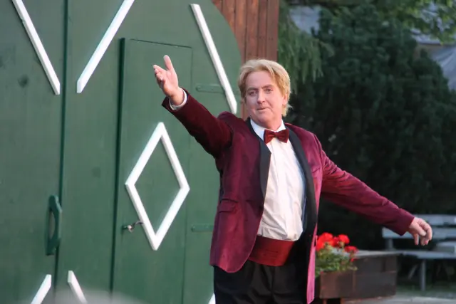 Der Brandluckner Jedermann, gespielt von Paul Lang, hatte so seine Probleme. | Foto: MeinBezirk/Hofmüller