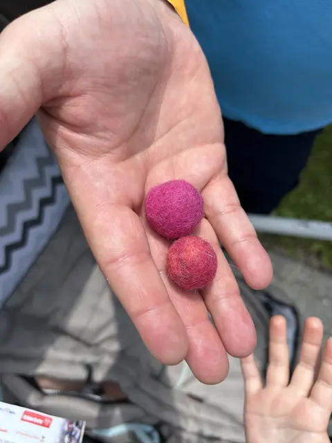 Selbst gefilzte Kugeln 