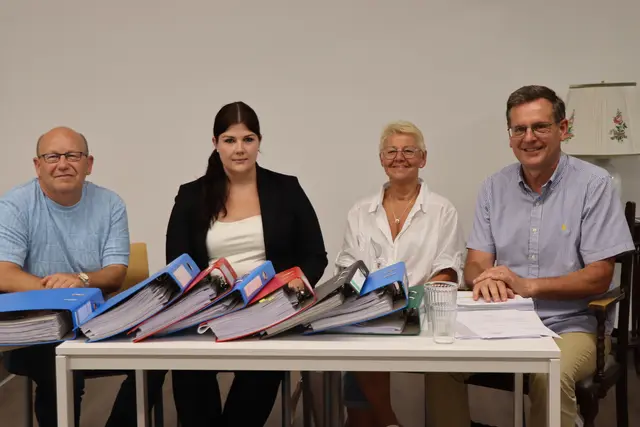 Walter Altmann, Patricia Kofler, Astrid Rieser und Roland Ponholzer (v.l.) haben die Fakten auf den Tisch gelegt. | Foto: Nimpf