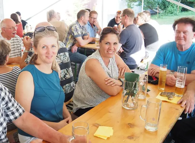 Das Dorffest wurde beim Zaunerhof in Wilhelmsberg ausgetragen und lockte viele Gäste an. | Foto: H. Beutelmayr