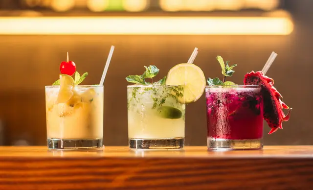 Sommerliche Drinks werden in Gloggnitz kredenzt. | Foto: Kobby Mendez/Unsplash