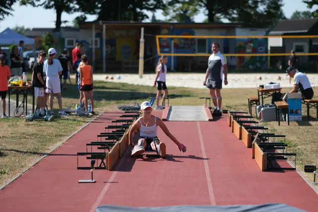 Die Schülerinnen und Schüler der MS Lebring-St. Margarethen konnten einen Tag lang viele Sportarten ausprobieren. | Foto: Christoph Schriebl
