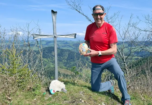 Diesen riesigen Wanderstein entdeckte ich auf dem  Höhensteineck bei Lunz.