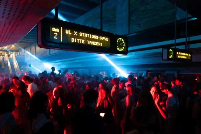 In der U-Bahn-Station Volkstheater wurde zum mittlerweile zweiten Mal geraved. | Foto: Wiener Linien / Simon Wöhrer