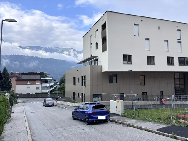 Das Stehenbleiben beim Kindergarten zieht Strafen nach sich. | Foto: Haun