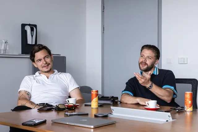 Die beiden sind privat seit rund zwei Jahren befreundet, der Start für das gemeinsame Projekt erfolgte ziemlich spontan. | Foto: Konstantinov