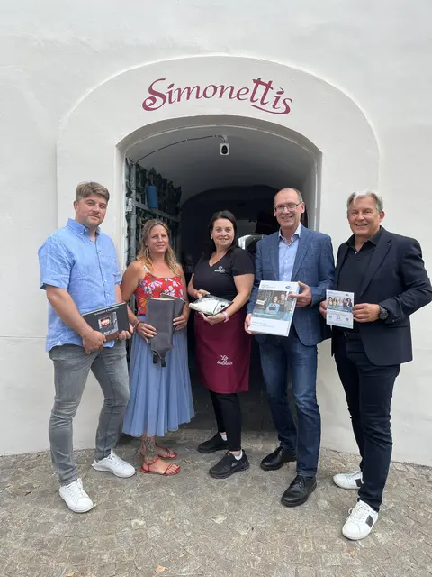 v.l.: Martin Hainzl, Christina Trampitsch, Daniela Galler, Wolfgang Haberl und Herwig Simoner | Foto: AMS Kärnten