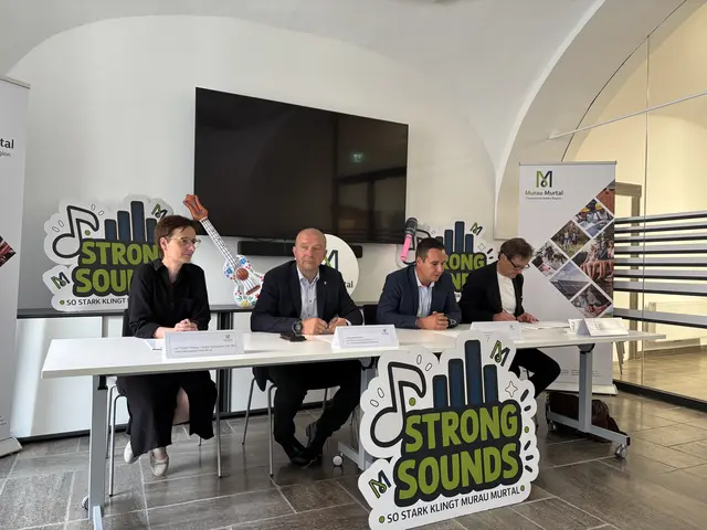 Bei einer Pressekonferenz wurde der Kreativwettbewerb von Ulrike Steinwidder (v.l.), Bruno Aschenbrenner, Thomas Maier und Günter Leitner vorgestellt. | Foto: MeinBezirk