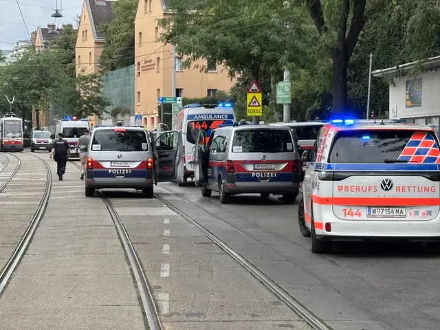 Großeinsatz am Freitagnachmittag in Penzing. | Foto: Andreas Pölzl/MeinBezirk