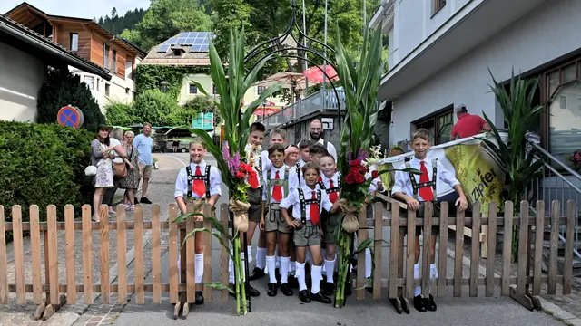 Die Hochstadler Buam mit Trainer Thomas Stefaner