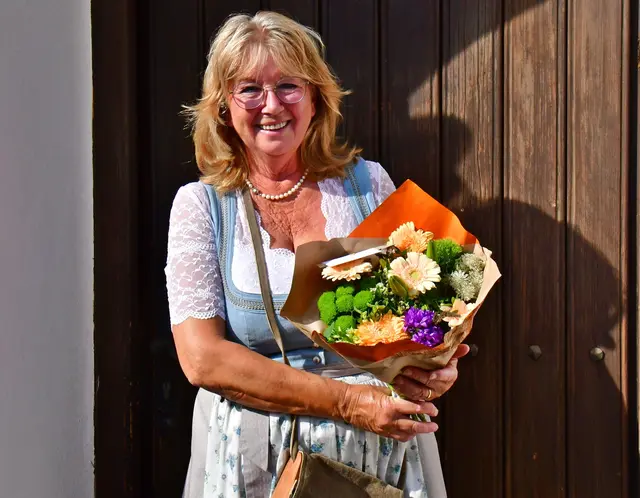 Hausherrin und Geburtstagskind Heidi Dietl