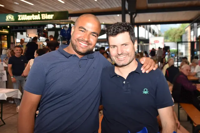 GR Joel Trenkwalder mit Thomas Weberberger. | Foto: Kendlbacher