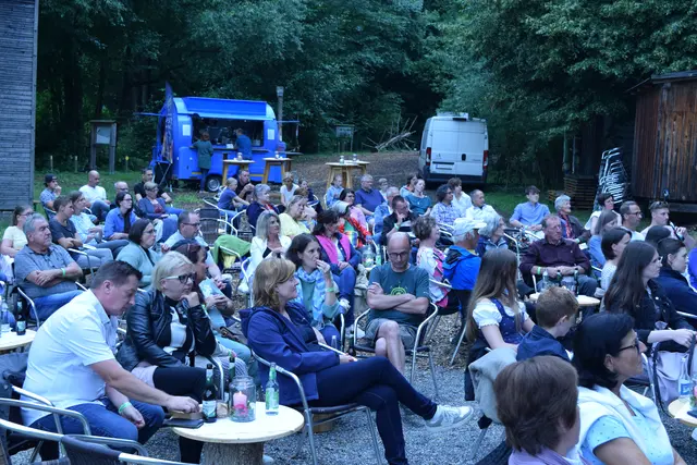 Taktgfühl aus Schönau, Ines und Victoria aus Pabneukirchen, Christoph Lenz aus Tragwein begeisterten beim Kultursommer Pabneukirchen. | Foto: Josef Lumetsberger