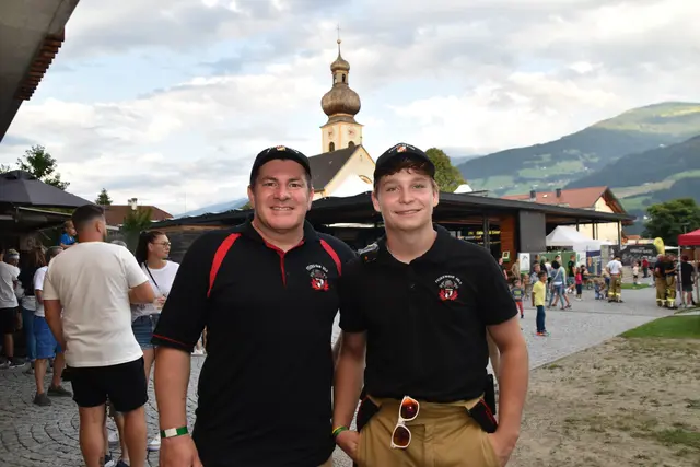 Die Florianis Armin Wegleiter und Simon Baur sorgten für die Sicherheit. | Foto: Kendlbacher