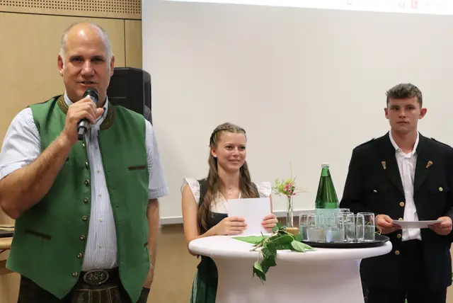 Bauernbundobmann Christian Polz mit den Sprechern Anna Koinigg und Daniel Fuvhsbichler | Foto: Gerhard Langmann