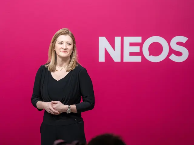 Die pinke Vizebürgermeisterin Bettina Emmerling macht mit einem Vorschlag auf sich aufmerksam, der in der Vergangenheit beim Koalitionspartner strikt aut Ablehnung stieß. | Foto: Valentina Marinelić/MeinBezirk