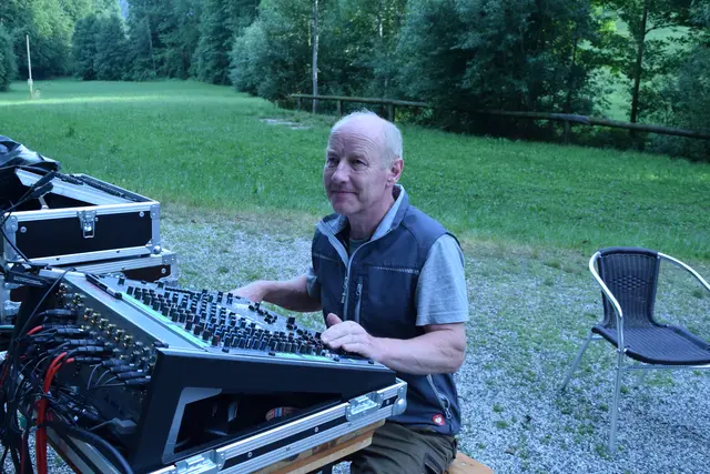 Taktgfühl aus Schönau, Ines und Victoria aus Pabneukirchen, Christoph Lenz aus Tragwein begeisterten beim Kultursommer Pabneukirchen. | Foto: Josef Lumetsberger