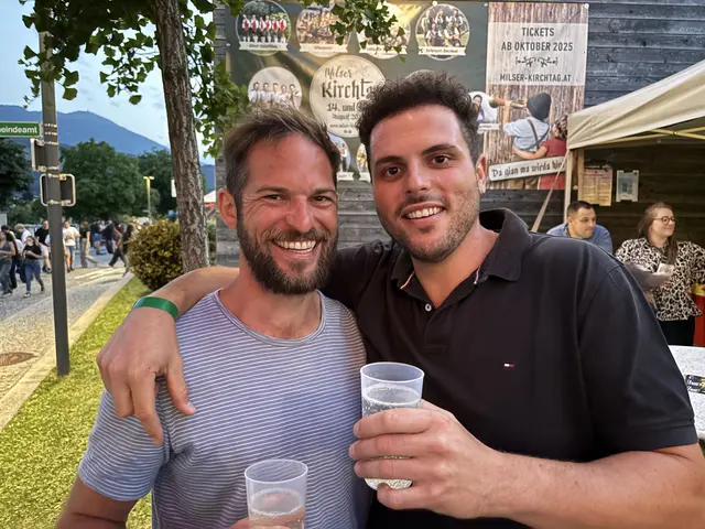 Franz und Matthias genossen die gute Stimmung am Fest. | Foto: Kendlbacher