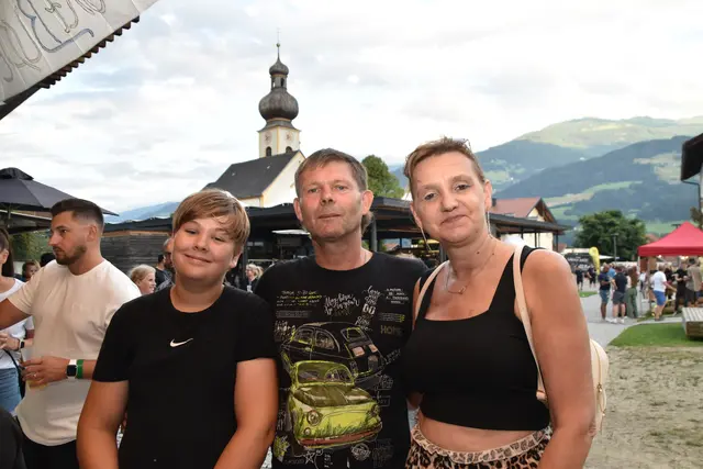 Familie Steidl ist vom Milser Dorffest begeistert. | Foto: Kendlbacher