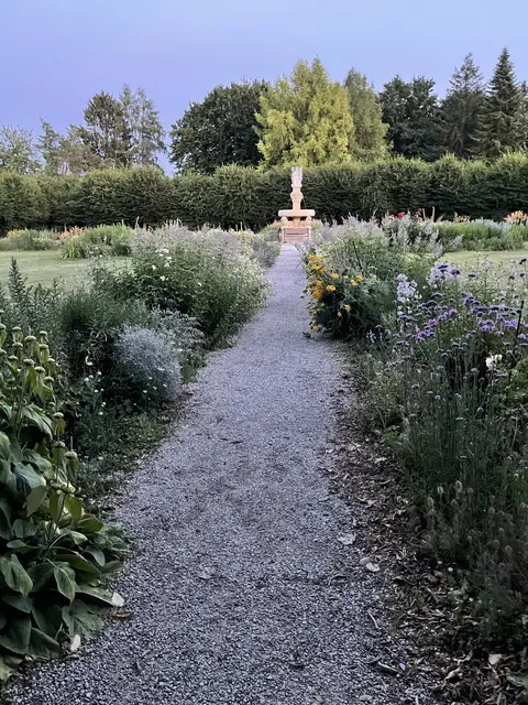 Der wunderbar gepflegte Herrengarten außerhalb beim Stift | Foto: Josef Goldhofer