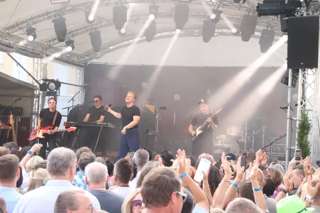 Erstes musikalisches Highlight bei "Langenlois blooomt": Thorsteinn Einarsson und Band.