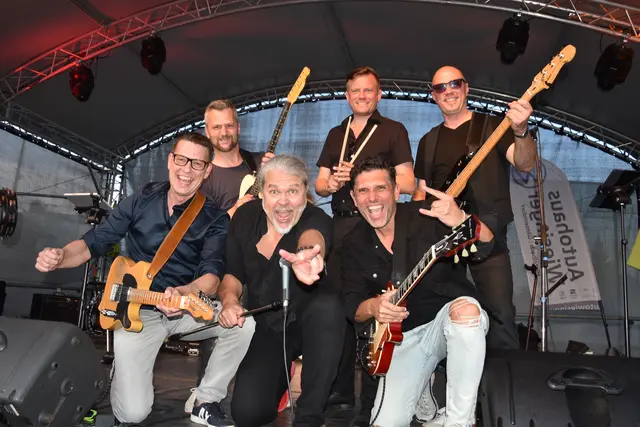 Was als musikalisches Projekt von Reinhard Reiskopf, Roman Beisser und ihrem „Freind“ Kurt Hackl begann, hat sich mittlerweile zur fixen Größe auf den Bühnen der Region entwickelt.