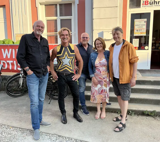 Obmann u. künstlerischer Leiter der Bühne Purkersdorf Karl Takats, Andie Gabauer, Vereins-Gründungsmitglied Werner Deimel, Kulturstadträtin a.D Waltraud Frotz und Günter MO Mokesch | Foto: Franziska Führer