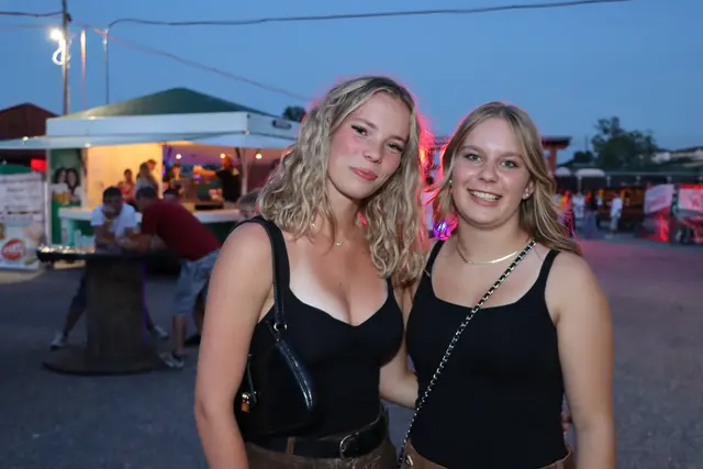 Marlies und Miriam gehen öfter zusammen auf Partys. | Foto: Markus Bäumler/zema-medien.de