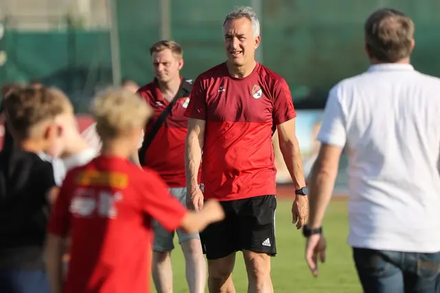 Bernhard Straif, der am 15. Juli seinen 57. Geburtstag feiert, beendete im Sommer nach dem Vizemeistertitel mit den FC Andorf in der Landesliga West seine Trainerkarriere.  | Foto: Reinhard Schröckelsberger