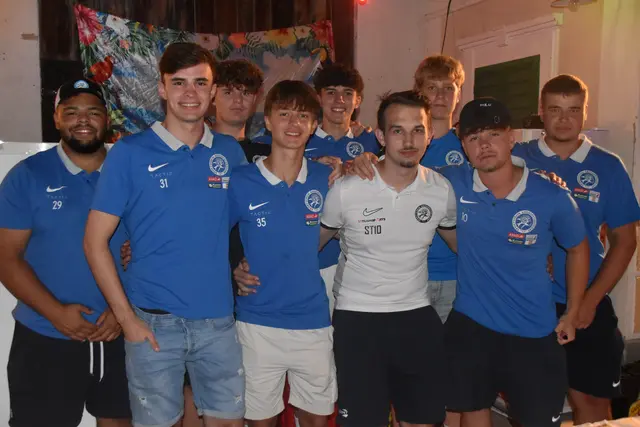 Die SV Großpetersdorf-Youngsters standen hinter der Bar. | Foto: Michael Strini