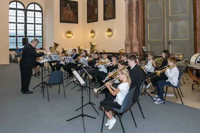 Junior GreinBrass,  Musikalischer Leiter Wolfgang Rosenthaler.   | Foto: Andreas Hofer