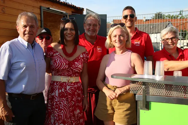 Harald Neumayer, Josef Gstettner, Astrid Eisenkopf, Harald Lang, Rita Stenger, Dominik Schmidt und Monika Neumayer 