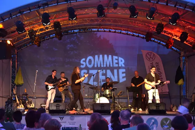 Seit knapp drei Jahren mischt die Rockband HAWARA die Musikszene im Weinviertel ordentlich auf.