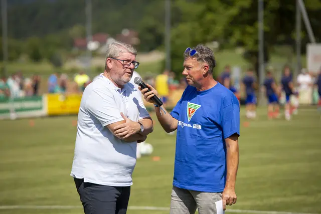 Der ehemalige Tsv-Obmann Helmut Leimer mit Mario Sacher. | Foto: Reinhard Huber Picture/Tsv Meisl Grein
