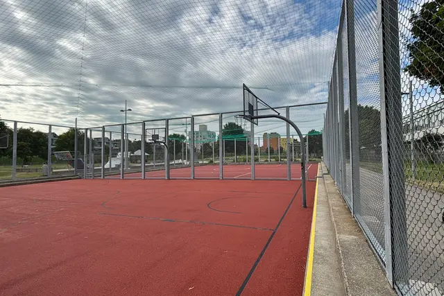 Die Ballsportplätze im PaN-Park wurden erneuert. | Foto: BV 23/Esther Genitheim