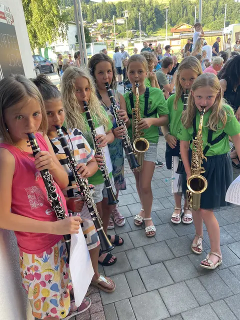 Viel Applaus gab es für die Nachwuchstalente in Niederndorf.  | Foto: Johanna Weber